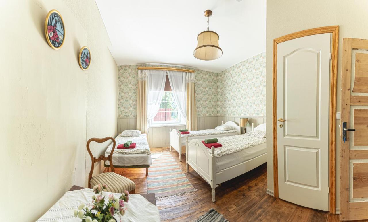 Guesthouse Kadrina Mois Zewnętrze zdjęcie