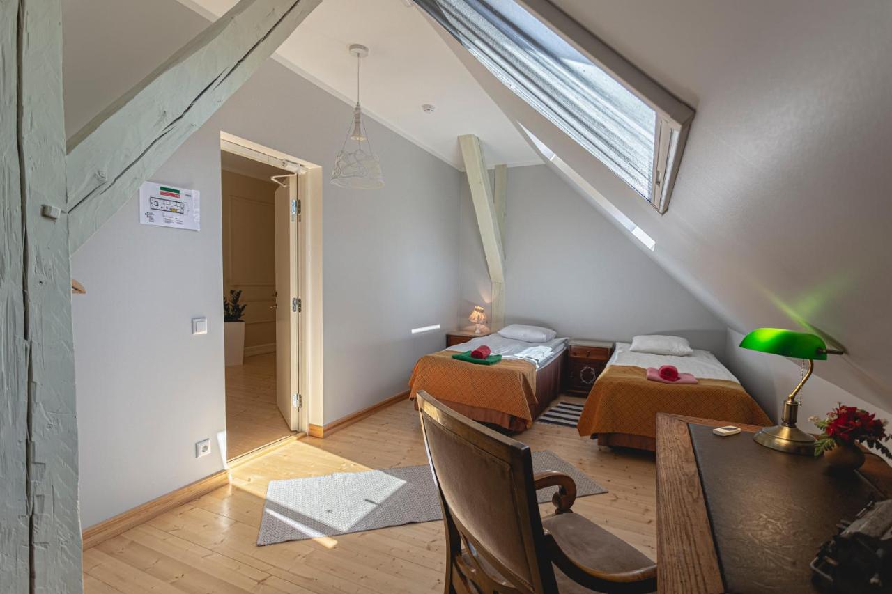 Guesthouse Kadrina Mois Zewnętrze zdjęcie