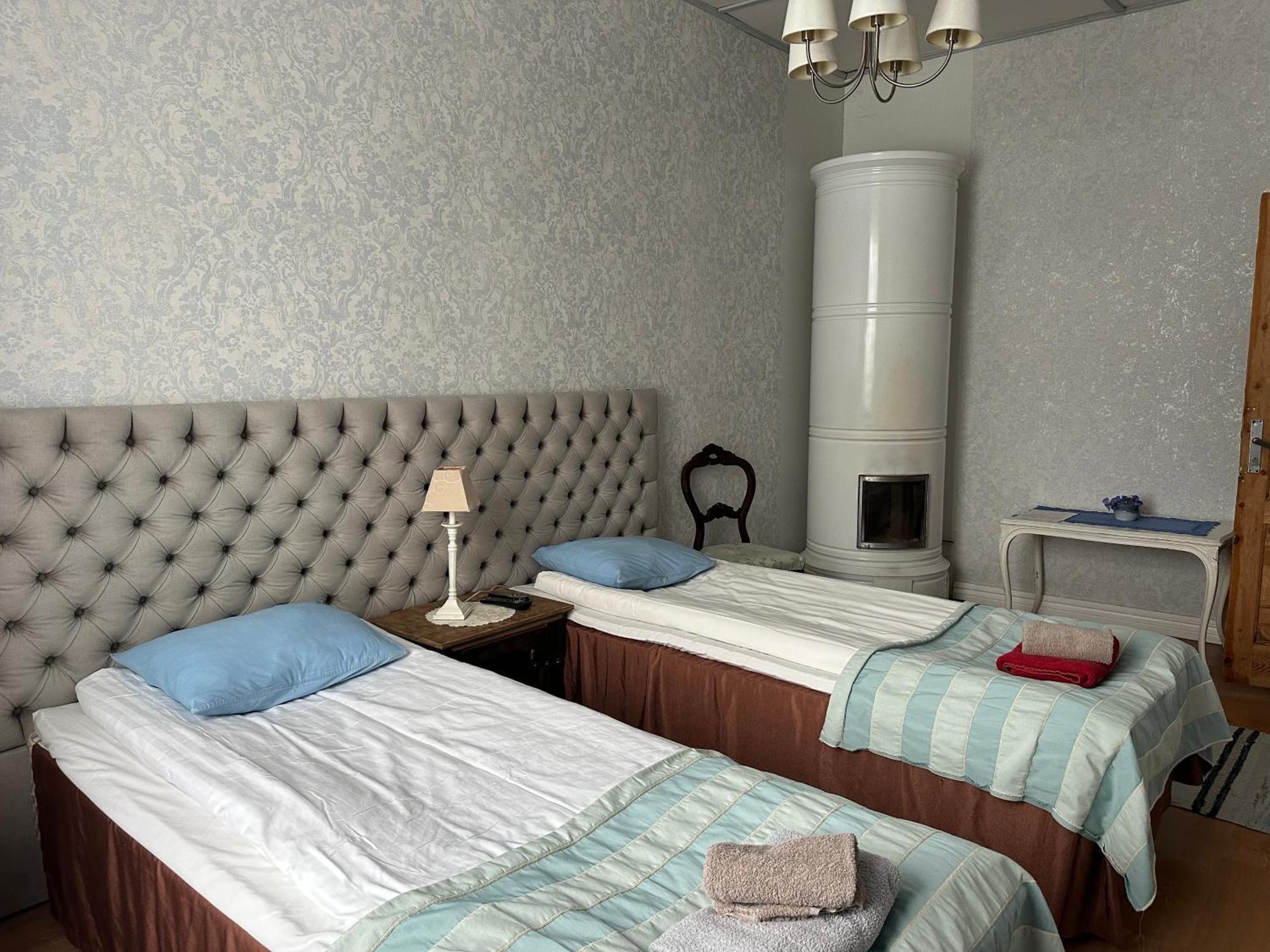 Guesthouse Kadrina Mois Zewnętrze zdjęcie