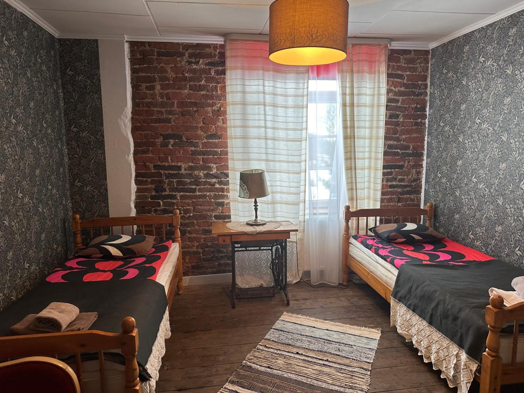 Guesthouse Kadrina Mois Zewnętrze zdjęcie
