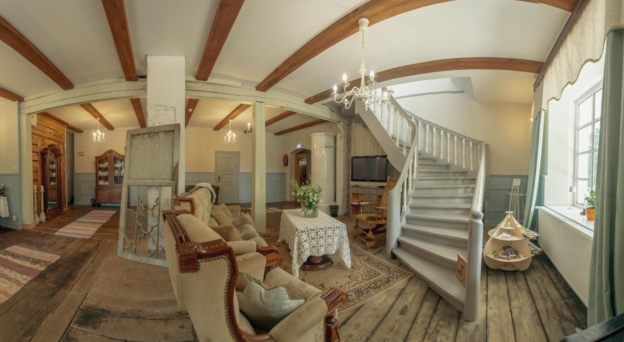 Guesthouse Kadrina Mois Zewnętrze zdjęcie